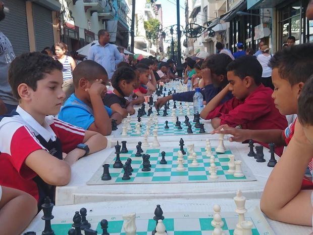 Atractivas presentaciones artísticas se realizarán este fin de semana en torneo de ajedrez de El Conde Peatonal