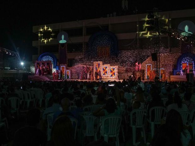 Este evento gratuito reúne a miles de personas en la plazoleta de la Torre Popular.