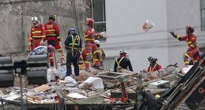 Equipos de rescate aún buscan a seis personas en ruinas de edificio en México