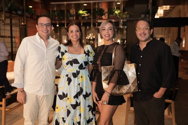Alejandro Abrey, Claritza Paulino, Gina Vicini, Juan Carlos Dávila.