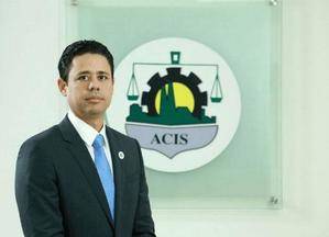 Presidente de la ACIS ve improcedente colocación de valla por el Ayuntamiento Santiago 