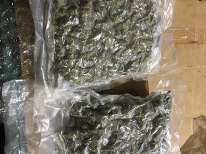 Aduanas informó del hallazgo de dos paquetes de marihuana