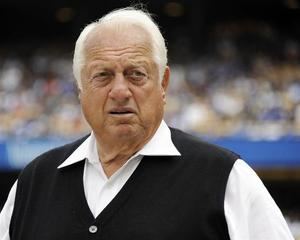 Tommy Lasorda, uno de los iconos de los Dodggers, muere a los 93 años