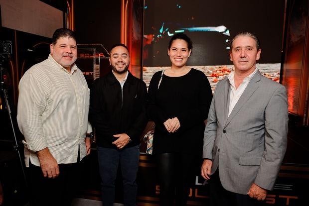 Harold Abbott, Guaroa Ubiñas, Lidia López y Ernesto Pou.