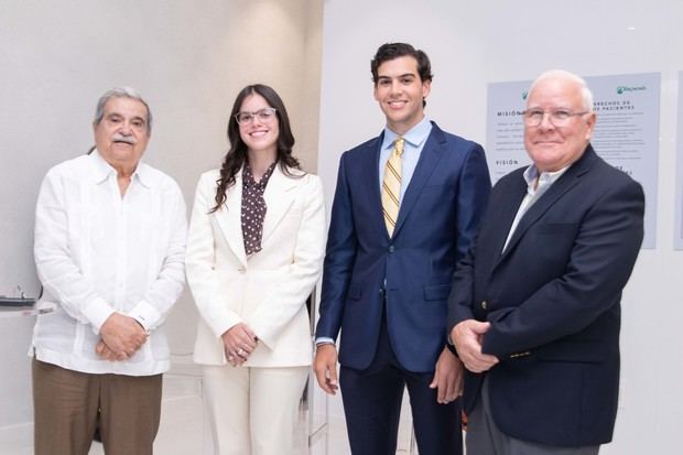 Tony Hadad, Isabela Franco, Guillermo Franco y Eduardo García.