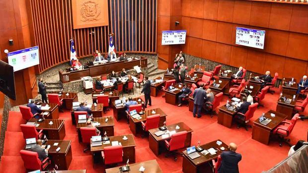 Senadores aprueban modificar la Ley Orgánica del Régimen Electoral.