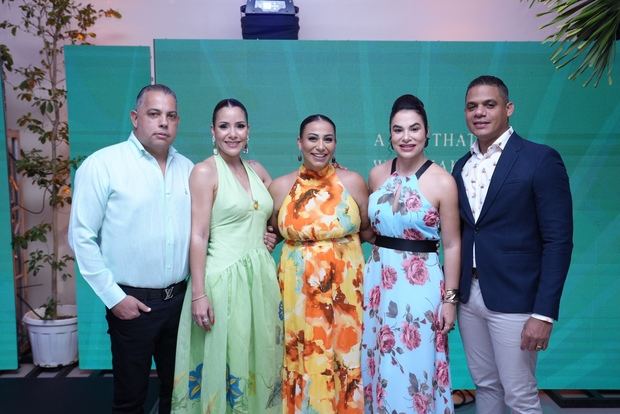 Luis Parra, Nayrobi Candelario, Lorina Tavarez, Kismairy De Los Santos y Juan José Martínez.
