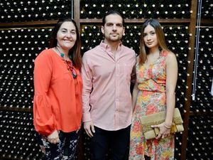 Esther Penalba, Sebastián Zilibotti y Mariana Reyna.