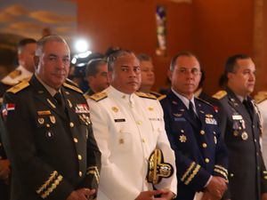 Ministerio de Defensa conmemora Día de las Fuerzas Armadas y aniversario natalicio Mella