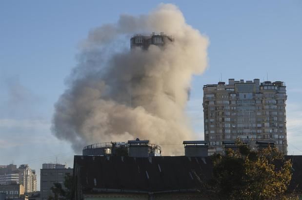 Al menos tres muertos en un ataque con drones suicidas contra Kiev.