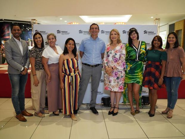 Colaboradores de Hábitat: Plinio Martínez, Grey Peña, Yvelice Sánchez, Alejandra Ruíz, Juan Mendoza, Cesarina Fabián, Betsaida Santana, Mariolin Sánchez y Gina Vera.