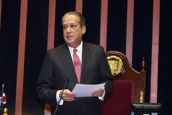 Reinaldo Pared, presidente del Senado.