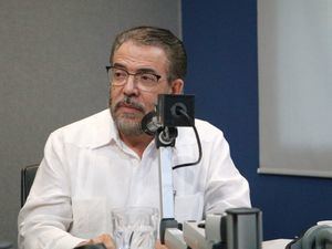 Guillermo Moreno expresa: Coronavirus no cede y crisis económico social avanza