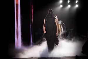 Boris Bidjan exhibe su radicalismo urbano en su regreso a Barcelona