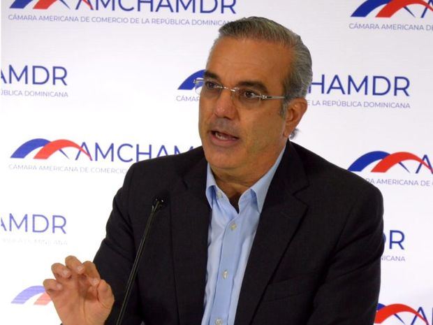 Candidato presidencial por el Partido Revolucionario Moderno, PRM, Luis Abinader.