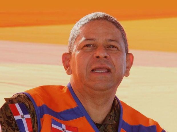 Presidente de la Comisión Nacional de Emergencias y director ejecutivo de la Defensa Civil, general de brigada Rafael Carrasco Paulino