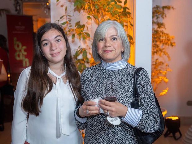 Sarah Selman y Maribel Ramia de Selman.