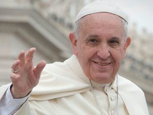 El papa Francisco dona dos respiradores a Ecuador para ayudar en la pandemia