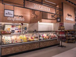 Supermercados Nacional abre sus puertas en Plaza Central