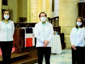 Lorena Guitiérrez, Erick Monico, Gilsé Echavarria.
