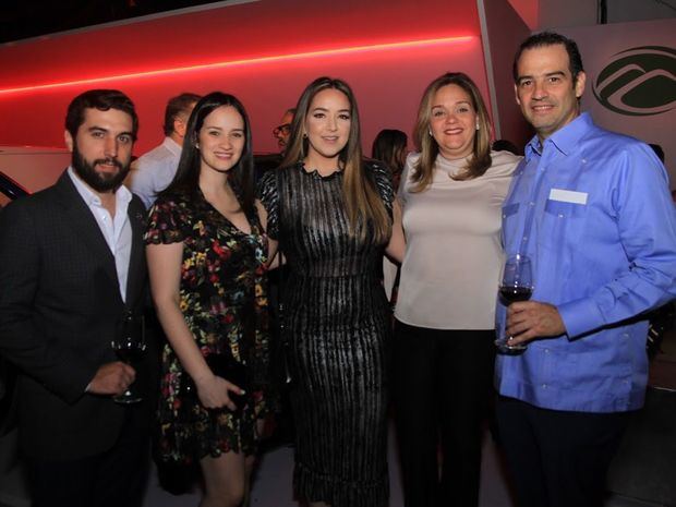 Julio Heinsen, Sarah Cohen, Isabela Yunen, Paola Pimentel y Omar Cohen.