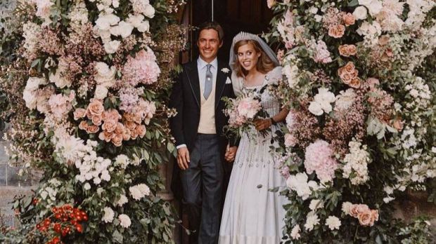 La princesa Beatriz de York se casa en una ceremonia privada en la Capilla Real