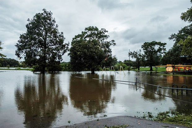 Vista de los efectos del huracán Laura en Lafayette, Luisiana, este 27 de agosto de 2020.