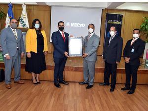 MEPyD recibe Certificación Internacional de Protocolos contra el Covid -19