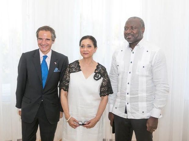 Director General del Organismo Internacional de Energía Atómica (OIEA), Sr. Rafael Grossi; Embajadora Lourdes Victoria-Kruse; Secretario Ejecutivo de la Organización del Tratado de Prohibición Completa de los Ensayos Nucleares (OTPCEN), Dr. Lassina Zerbo.