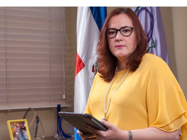 Ministra del Ministerio de la Mujer, Janet Camilo