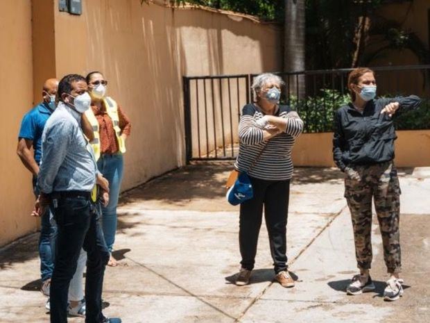 Alcaldesa Carolina Mejía supervisa barrios y puntos vulnerables ante paso de la tormenta Laura