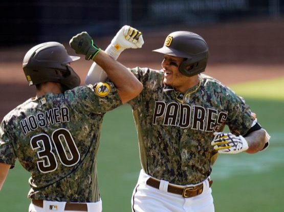 Manny Machado fletó tres jonrones; Fernando Tatis también la sacó.