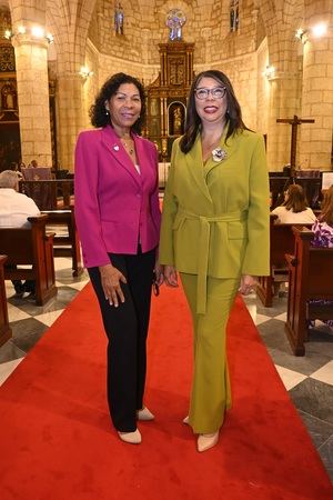 Evelyn Rojas e Iris Acosta.