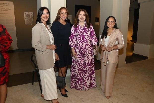 Johanny Polanco, Yaira Cassó, Jacqueline Viteri y Carol Mueses.
