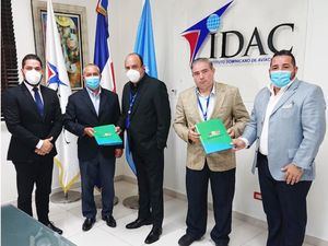 Director General del IDAC se reúne con directivos consejo administración de Aerometcoop