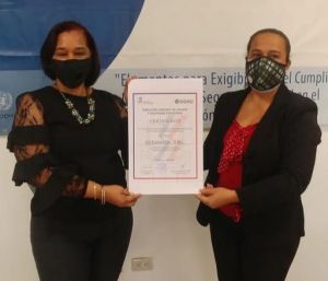 Zoraya Mendez y Martha Pichardo.