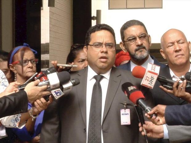 Manuel Oviedo Estrada, expresó que el país reclama y exige que la Junta Central Electoral, JCE, esté compuesta por personas sin filiación política.