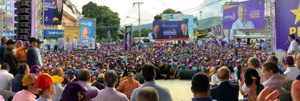 Danilo Medina encabeza acto de campaña de Gonzalo Castillo