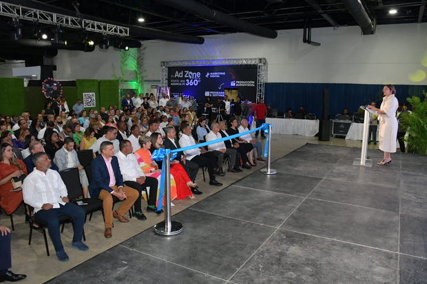 Acto inaugural del II Foro Empresarial Puerto Plata.