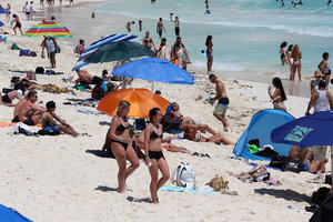 Las playas de Cancún esperan a 30.000 "springbreakers"