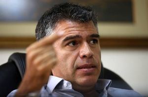 Perú tiene tres candidatos de extrema derecha para la presidencia, según Guzmán