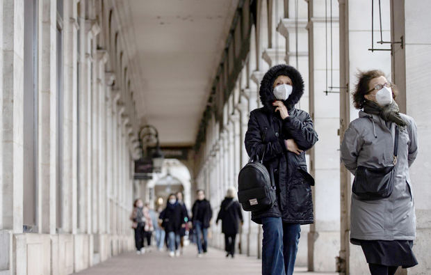 Exasperación entre los franceses por las nuevas medidas contra el virus.