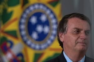 Bolsonaro destituye al titular de Turismo en medio de discordias de gabinete
