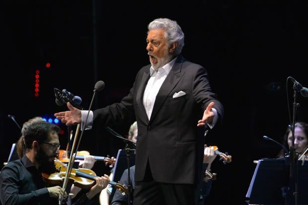 El tenor Placido Domingo durante su actuación este lunes en el festival Starlite de Marbella que se celebra en la localidad malacitana.