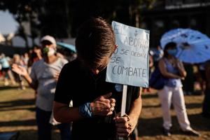 Las calles argentinas palpitan ante la reñida votación por el aborto legal