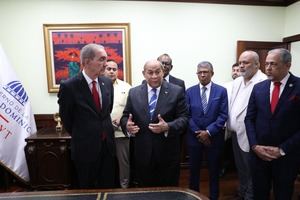 Traspaso de mando en el MESCyT: García Fermín a Santos Badía