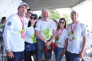 Luis Bogaert, Colette Bogaert, Jose Miguel Bonetti Guerra, Ana Bermudez y Carlos Bogaert.