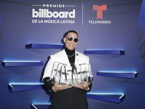 Daddy Yankee y Bad Bunny reinan en los Latin Billboards