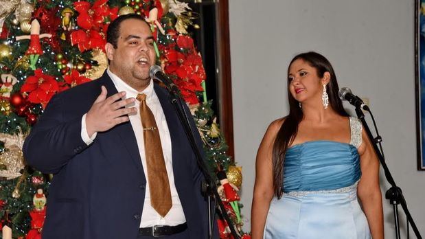 Soprano Paola González y el tenor Emmanuel Vargas.