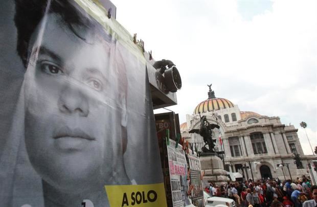 A 30 años del revolucionario disco en Bellas Artes, Juan Gabriel 